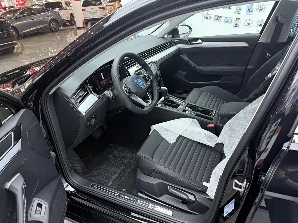 Volkswagen Magotan 2025 280TSI DSG Comfort