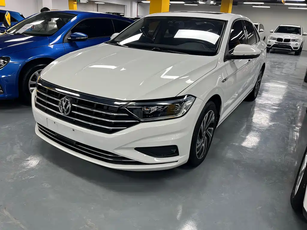 Volkswagen Sagitar 2021