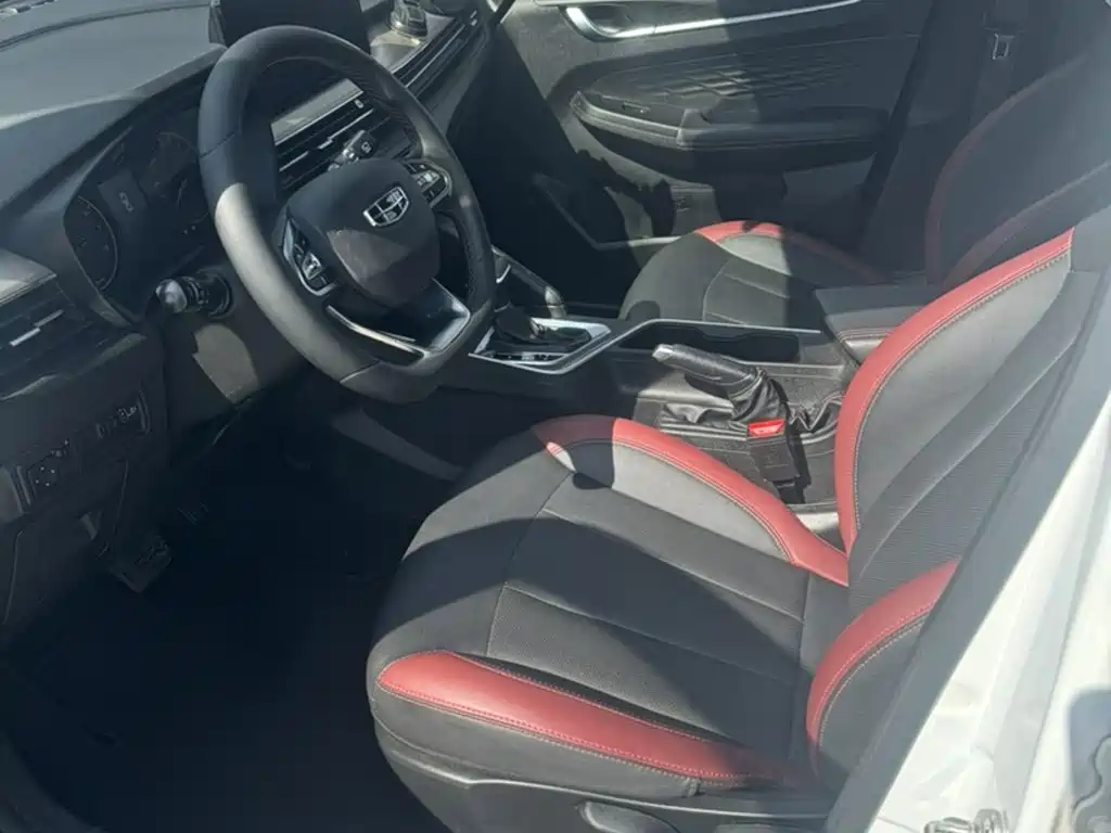 Geely Vision X3 — миниатюра 12