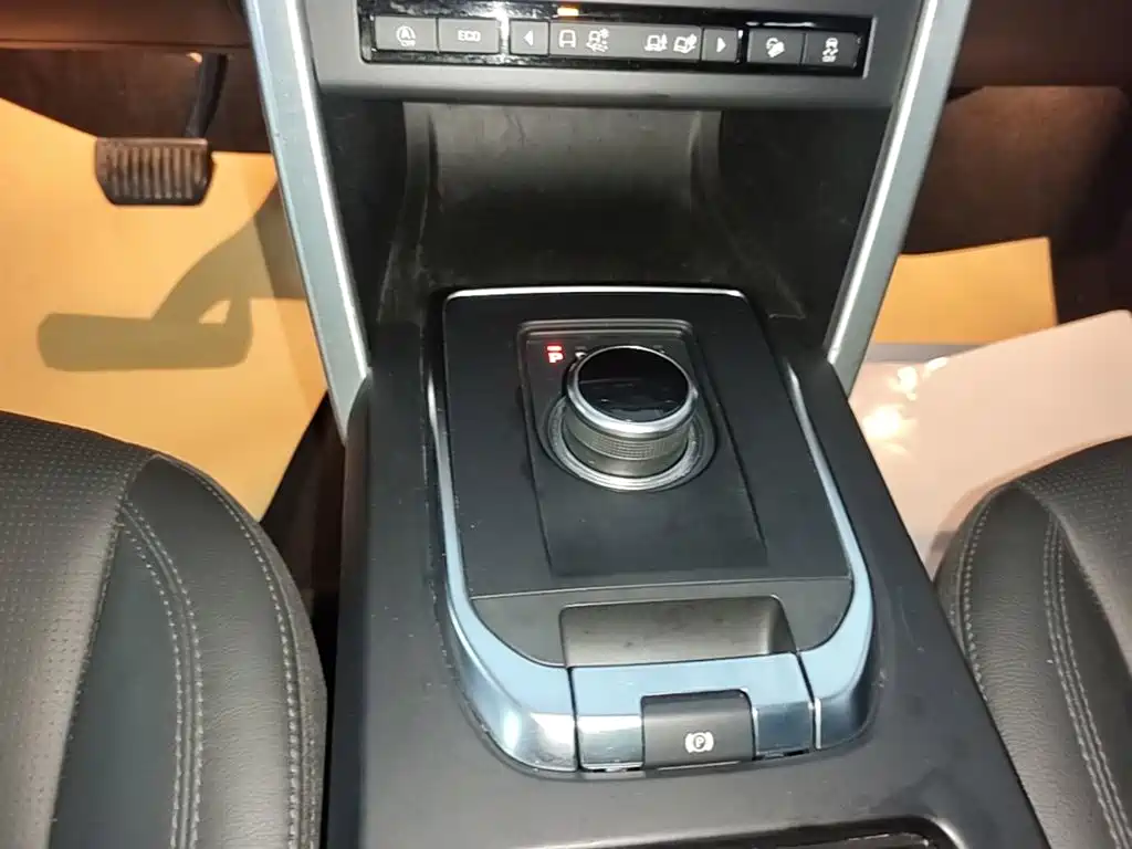 Land Rover Discovery Sport — миниатюра 14