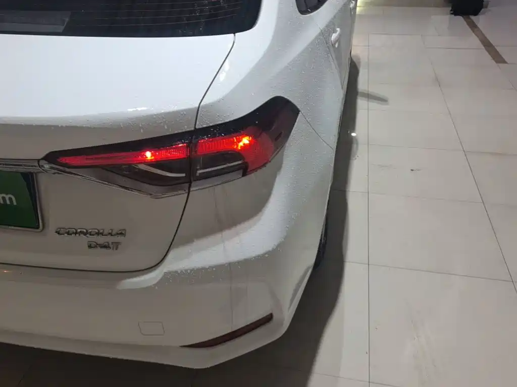 Toyota Corolla — миниатюра 8