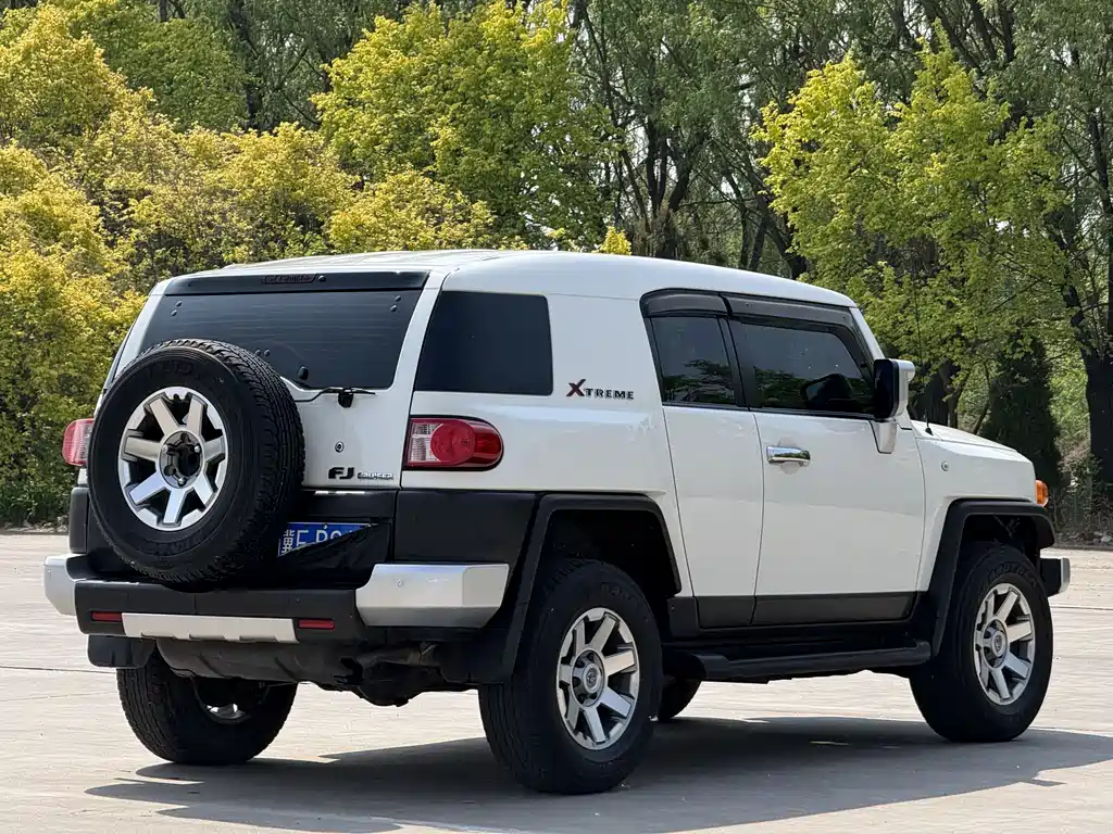 Toyota FJ Cruiser FJ 2020 4.0L AT