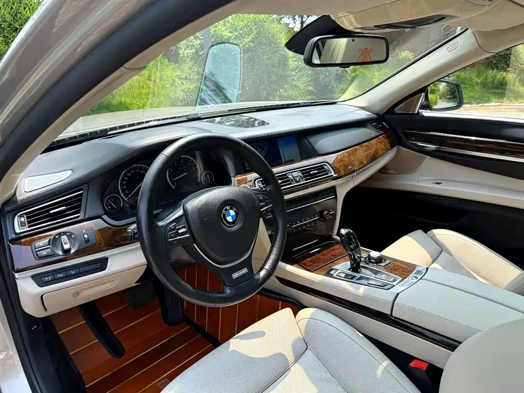BMW 7 Series 7 2011 760Li