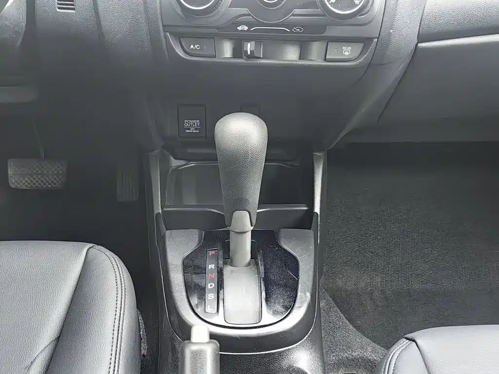 Honda Fit — миниатюра 13