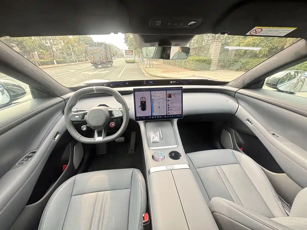 XIAOMI CAR XIAOMI YU7