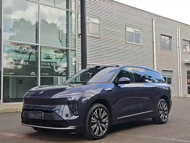 2024 Nio ES8