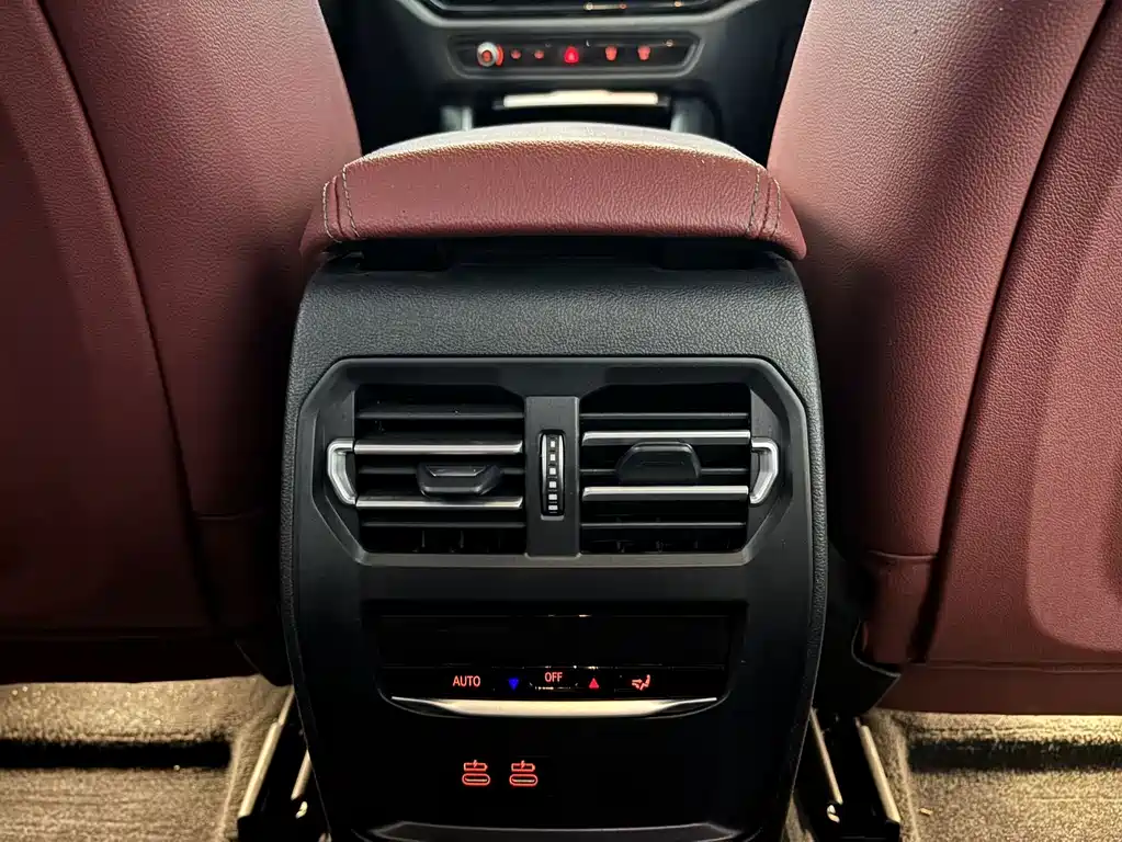 BMW 3 Series — миниатюра 17
