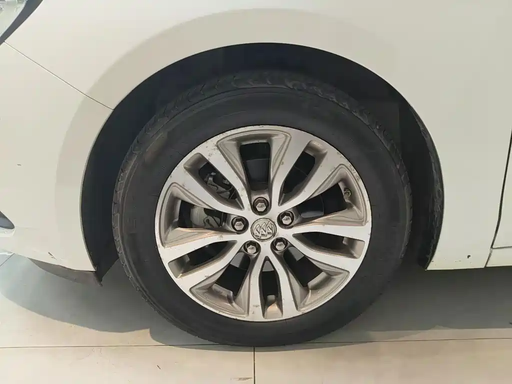 Buick Excelle — миниатюра 15