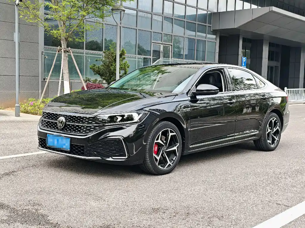 Volkswagen Passat 2024