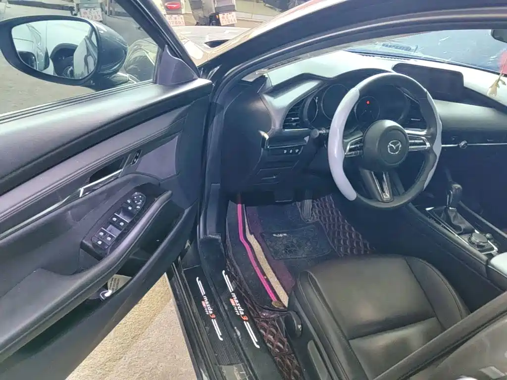 Mazda 3 Axela — миниатюра 16