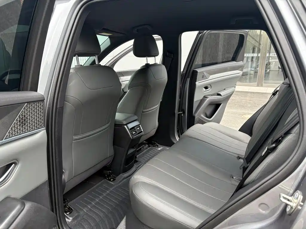 BYD L DM-i — миниатюра 6