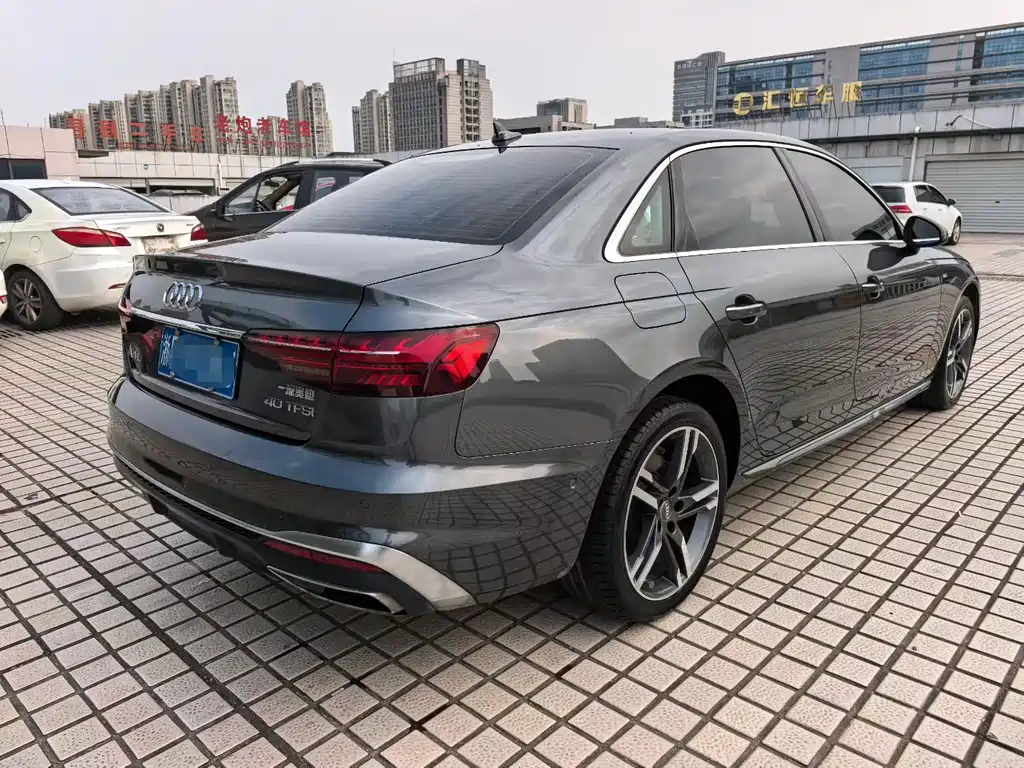 Audi A4L — миниатюра 3