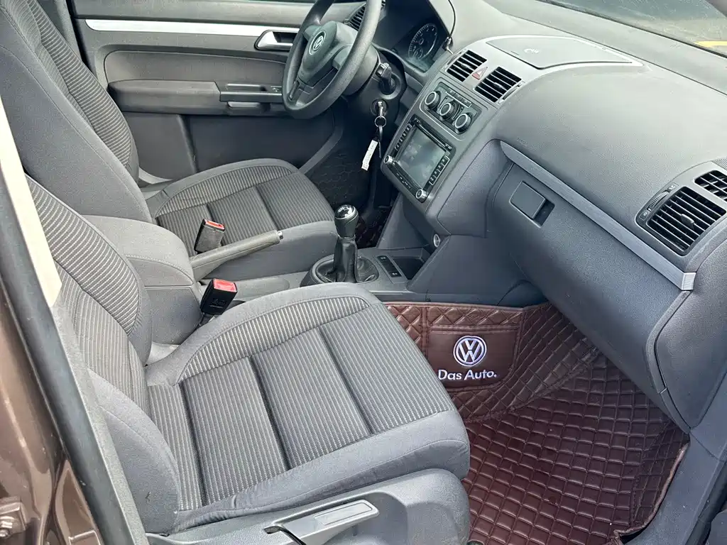 Volkswagen Touran — миниатюра 9
