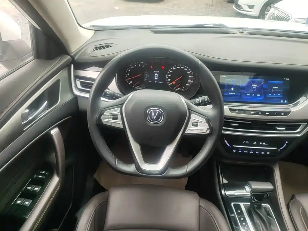 Changan CS35PLUS — миниатюра 11