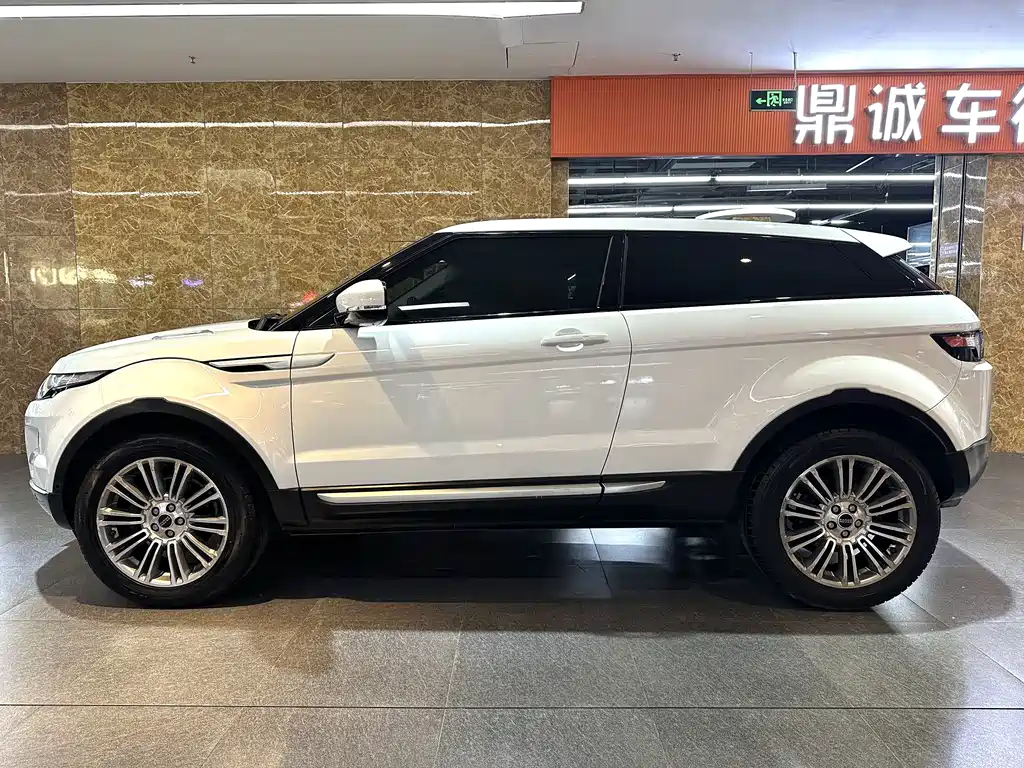 Land Rover Evoque (Import) — миниатюра 4