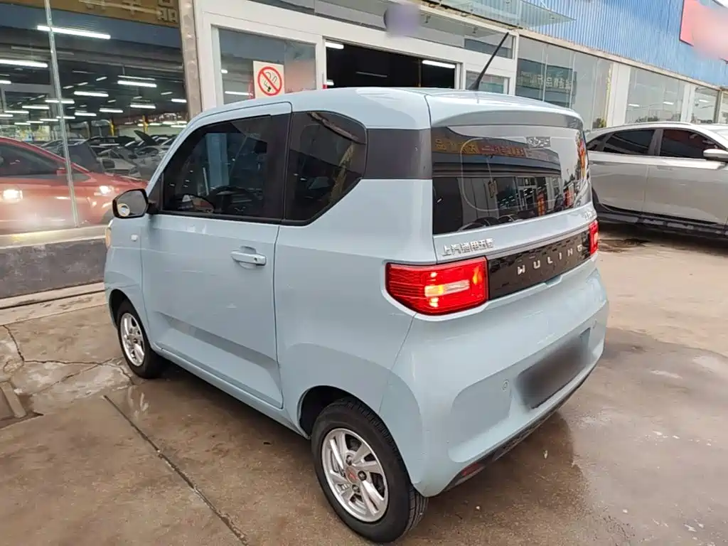 Wuling MINIEV — миниатюра 5