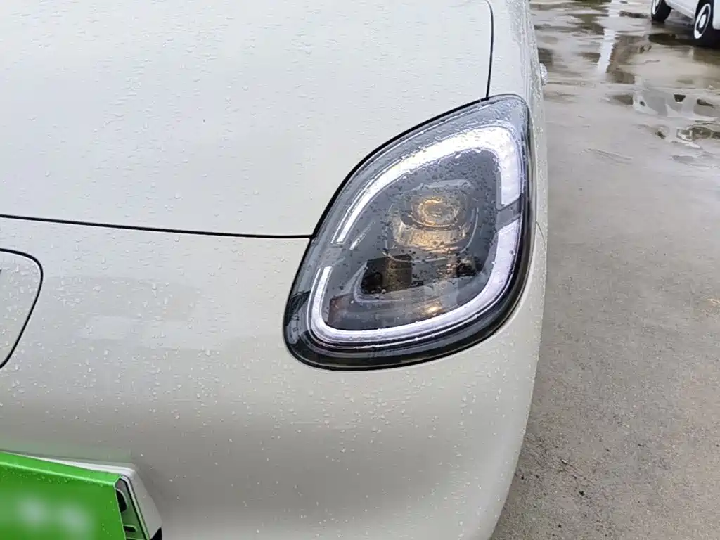 Wuling MINIEV — миниатюра 24