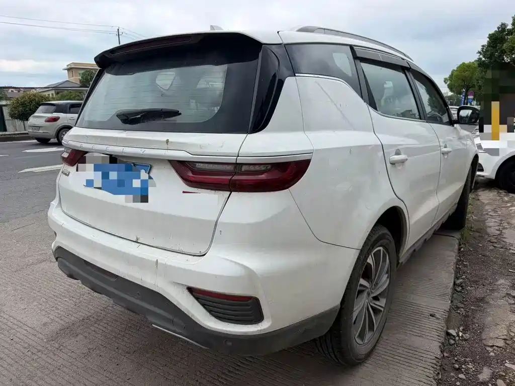 Geely Vision X6 — миниатюра 7