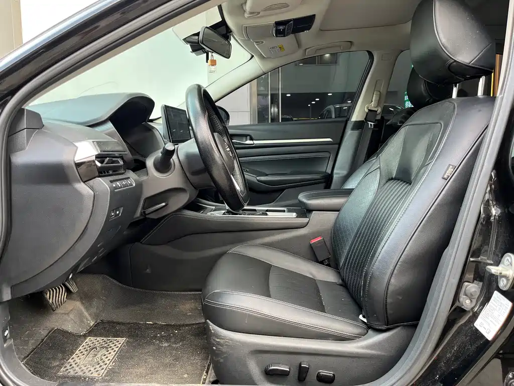 Nissan Teana — миниатюра 4