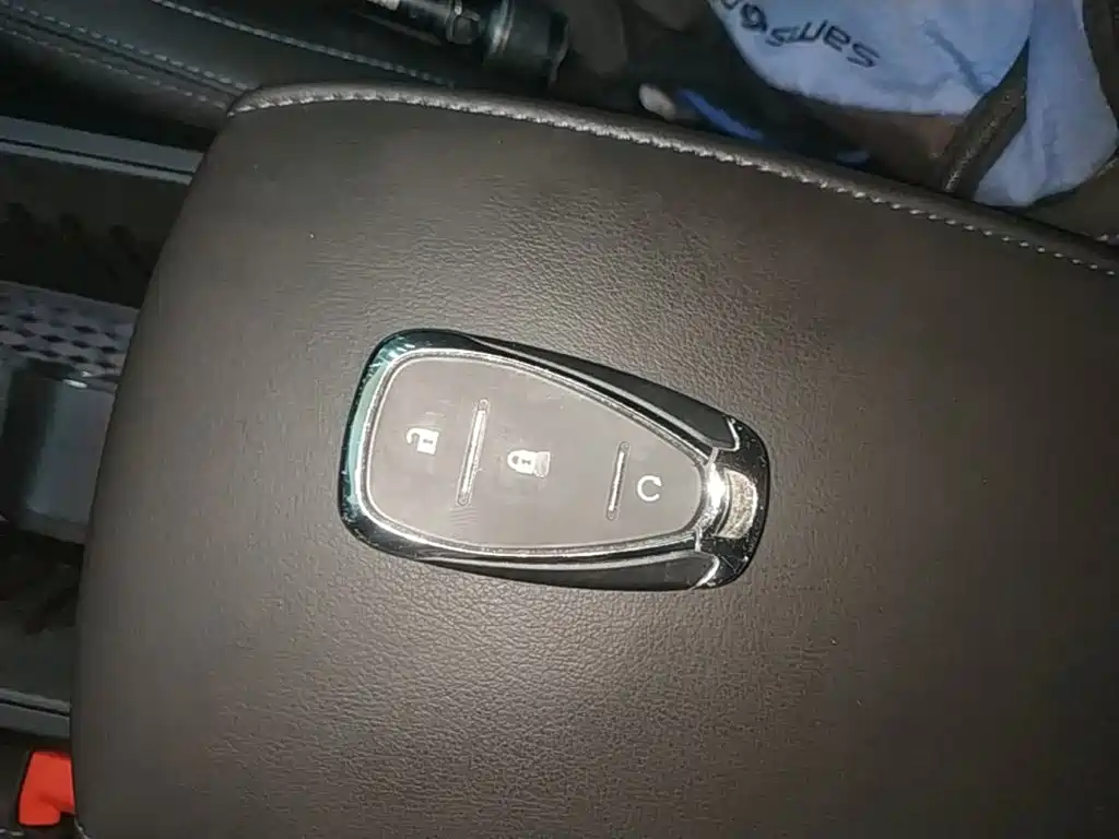 Chevrolet Menlo — миниатюра 9