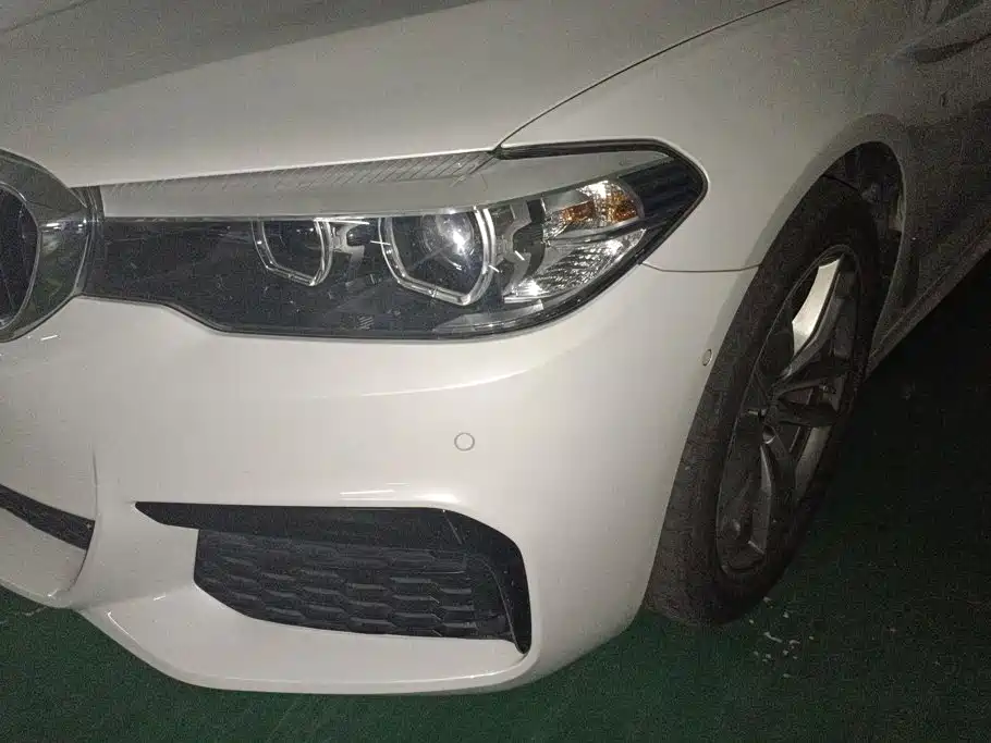 BMW 5 Series — миниатюра 5