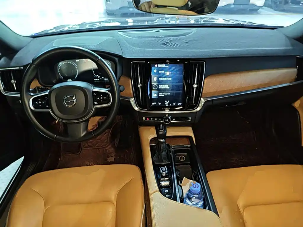 Volvo S90 2019 T5