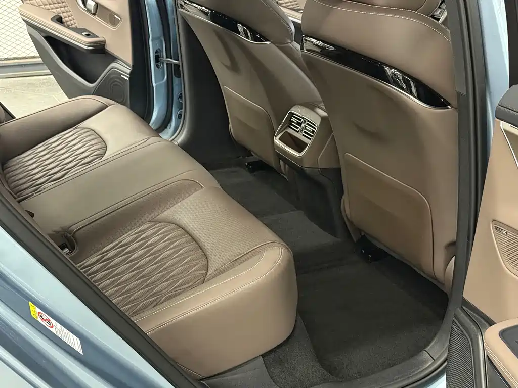 BYD Han — миниатюра 15