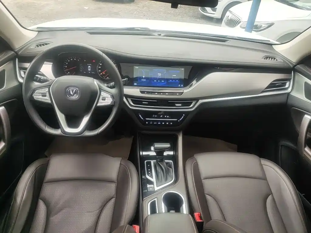 Changan CS35PLUS — миниатюра 10