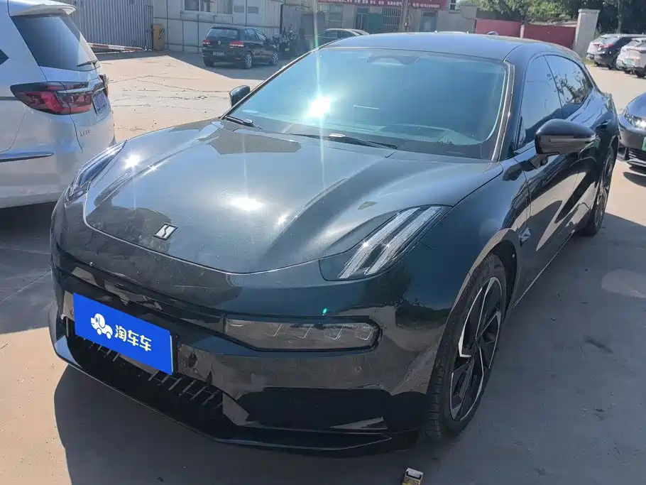 Zeekr 001