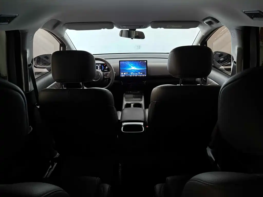 Wuling Xingguang 730 New Energy — миниатюра 6