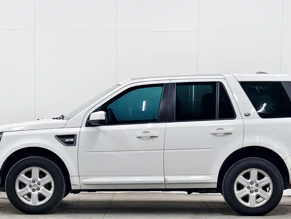 Land Rover 2 014 2.0T Si4 S