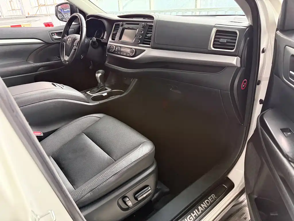 Toyota Highlander — миниатюра 20