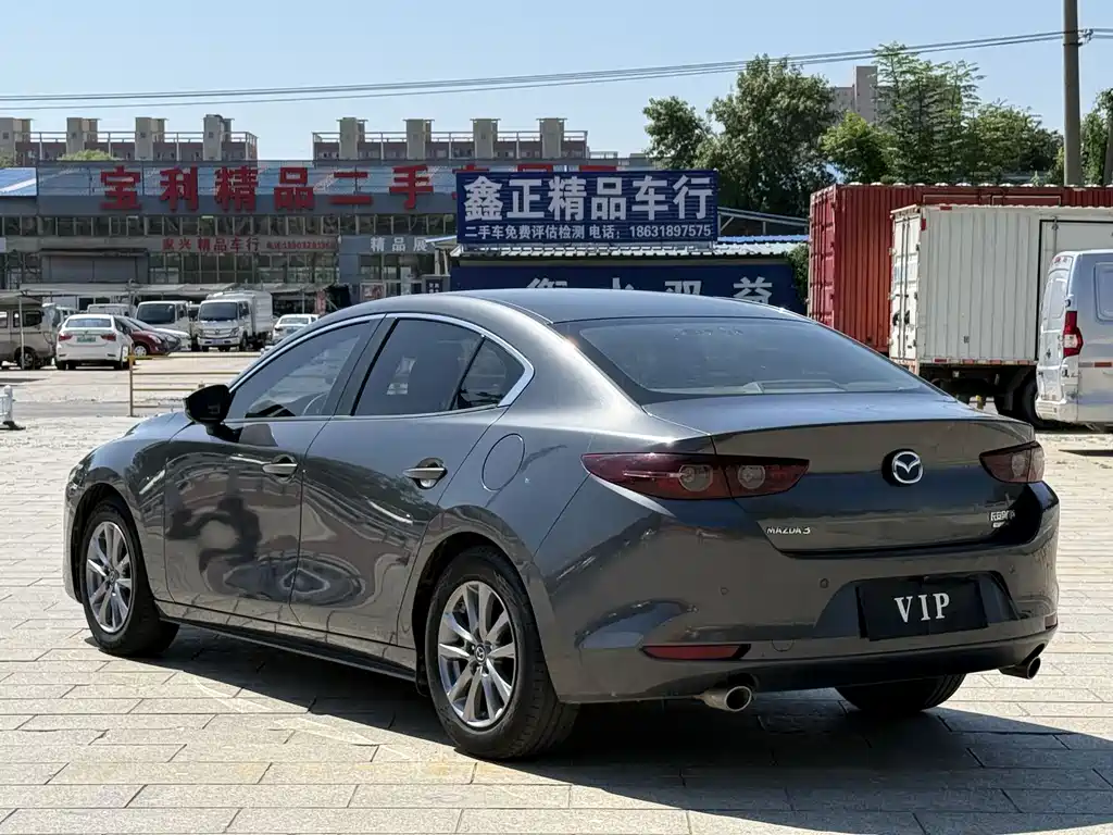 Mazda 3 Axela — миниатюра 4