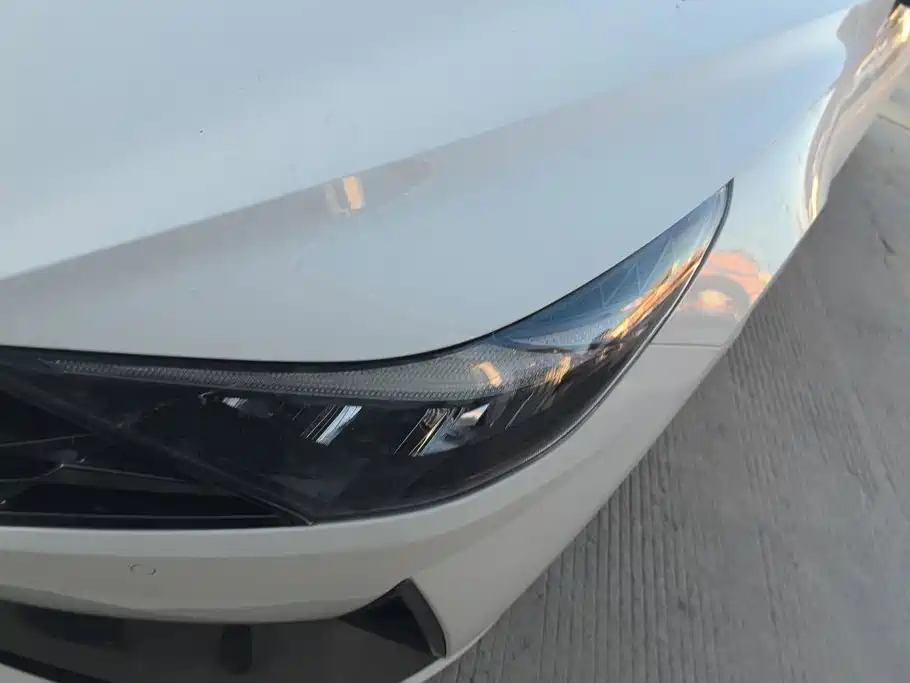 Hyundai Elantra — миниатюра 5
