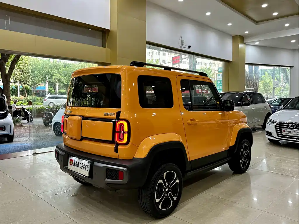 Baojun Yueye — миниатюра 3