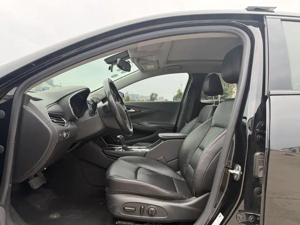 Chevrolet Malibu XL — миниатюра 3