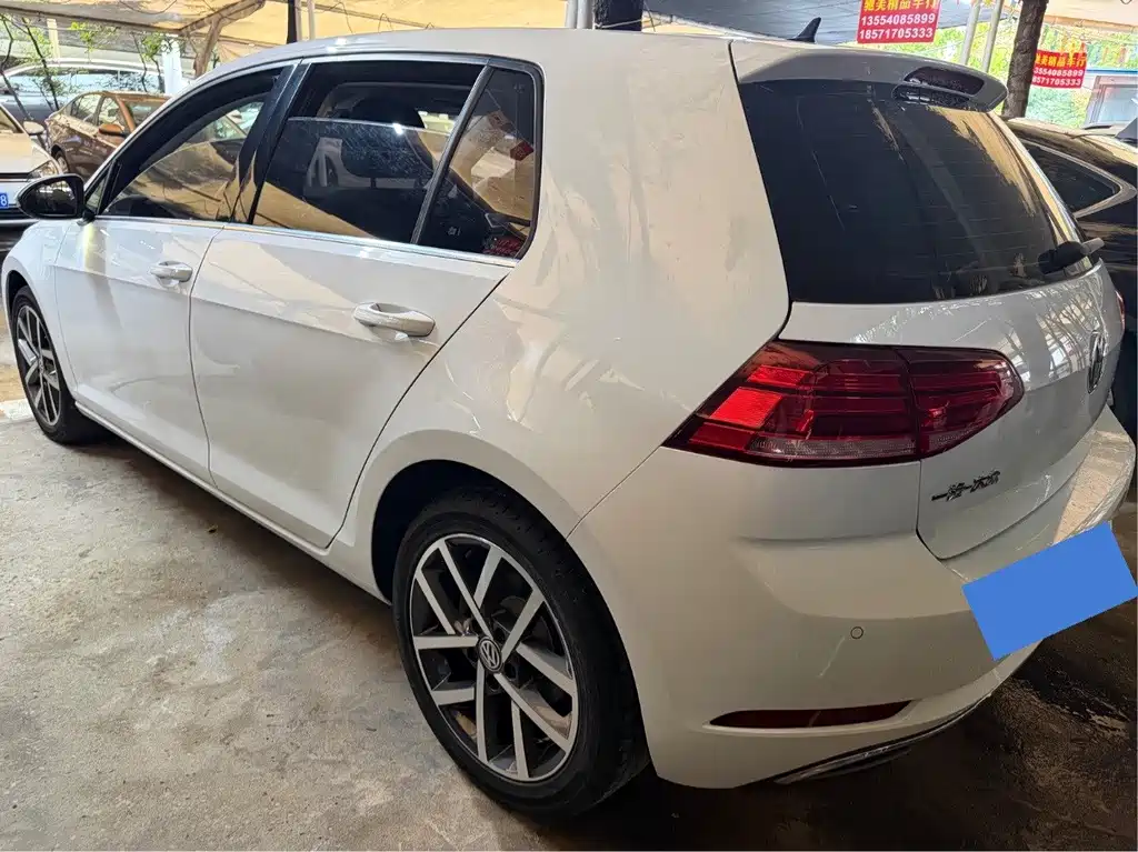 Volkswagen Golf — миниатюра 12