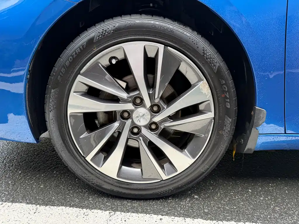 Peugeot 408 — миниатюра 5