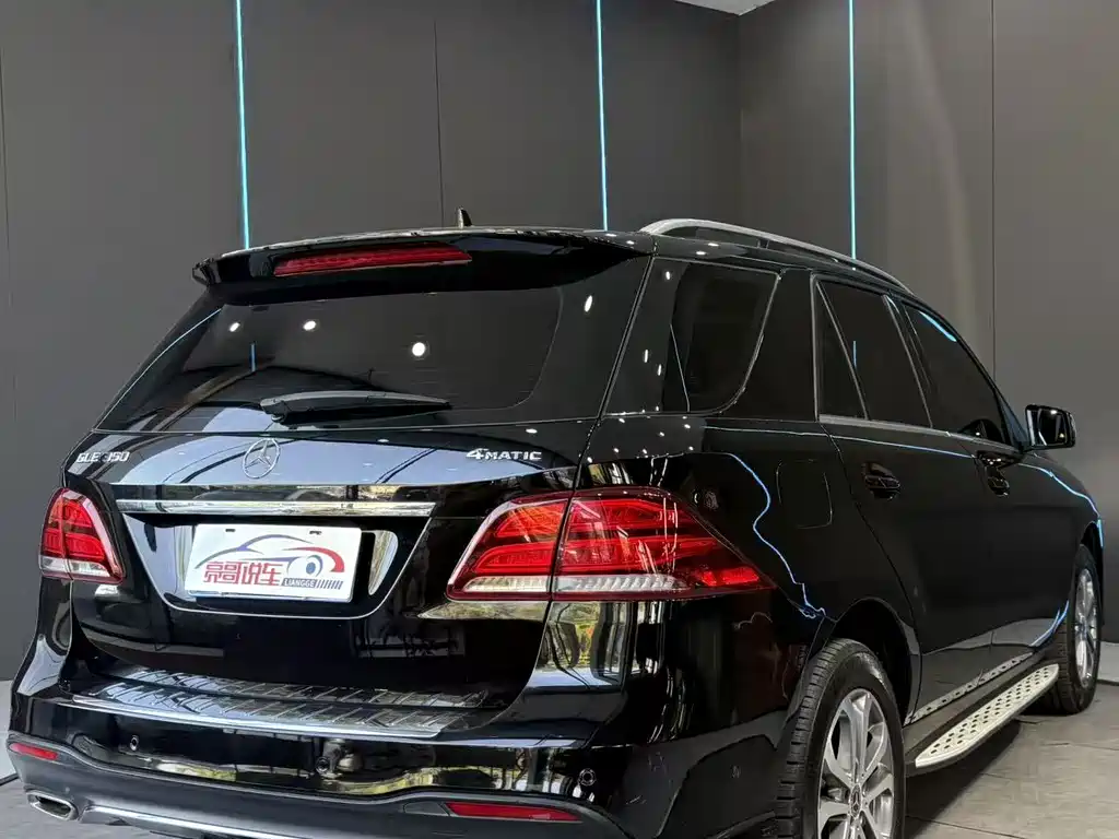 Mercedes-Benz GLE (Import) — миниатюра 6