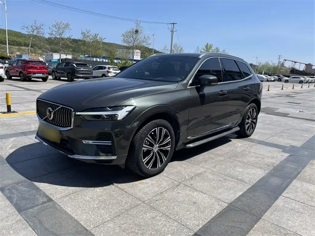 Volvo XC60 2022