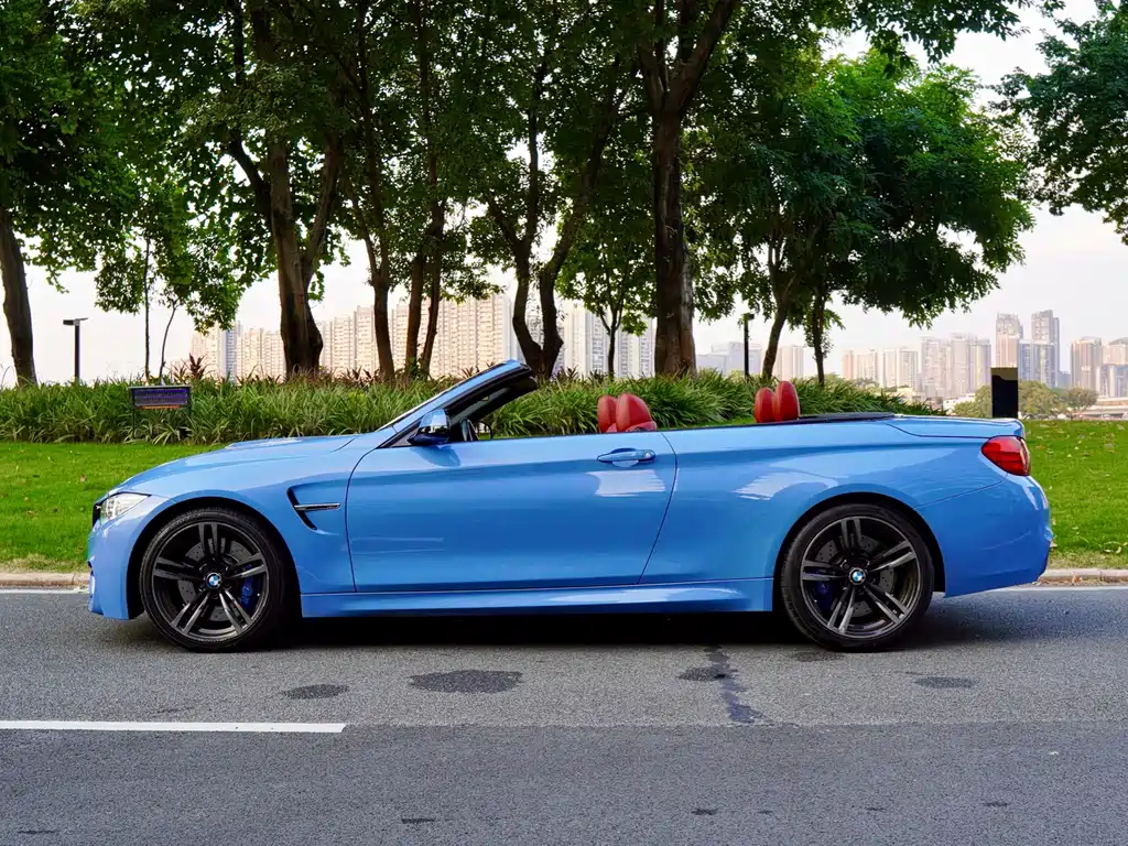 BMW M4 — миниатюра 4
