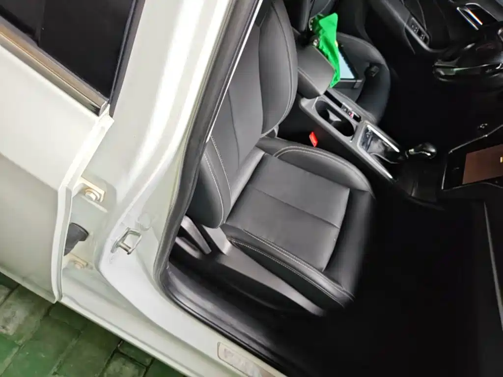 Roewe i6 Classic — миниатюра 25