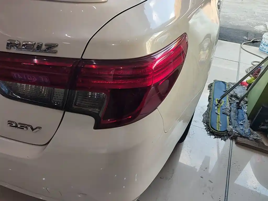 Toyota Reiz — миниатюра 8