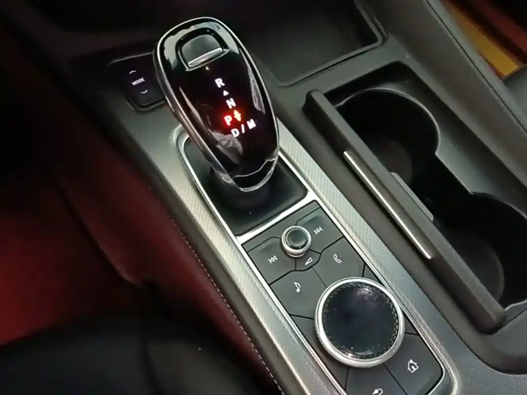 Cadillac CT5 — миниатюра 14