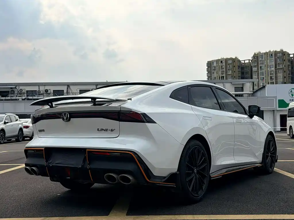 Changan UNI-V — миниатюра 9