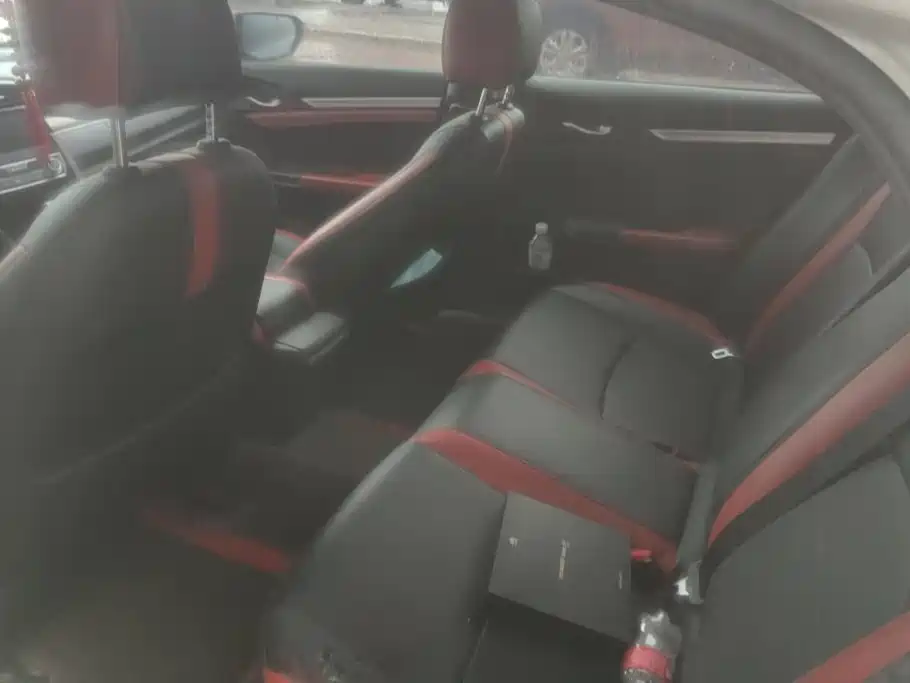 Honda Civic — миниатюра 11