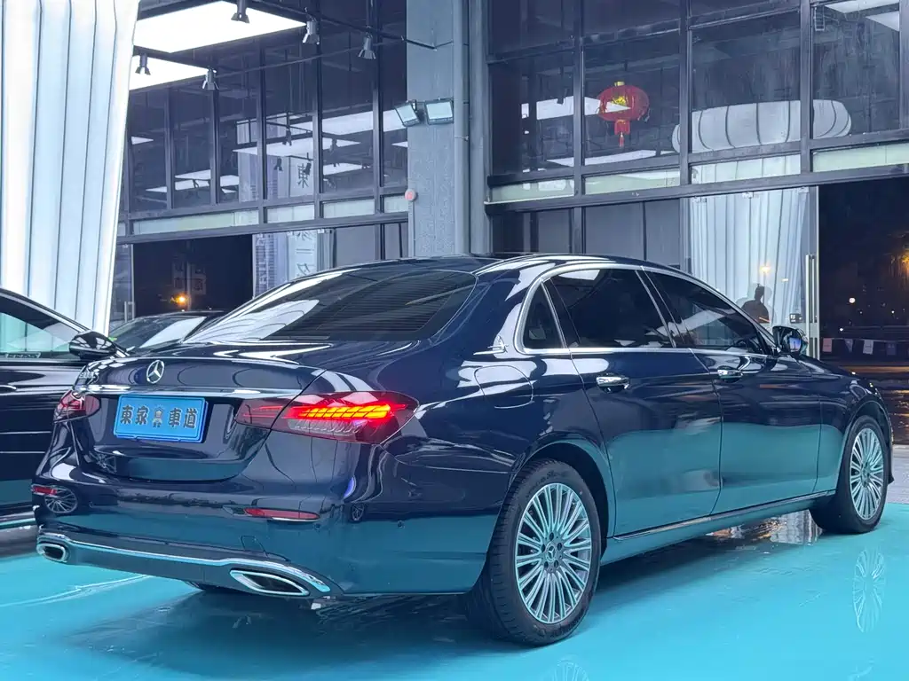 MERCEDES-BENZ  E CLASS