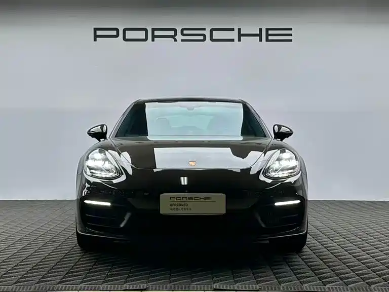 Porsche Panamera — миниатюра 2
