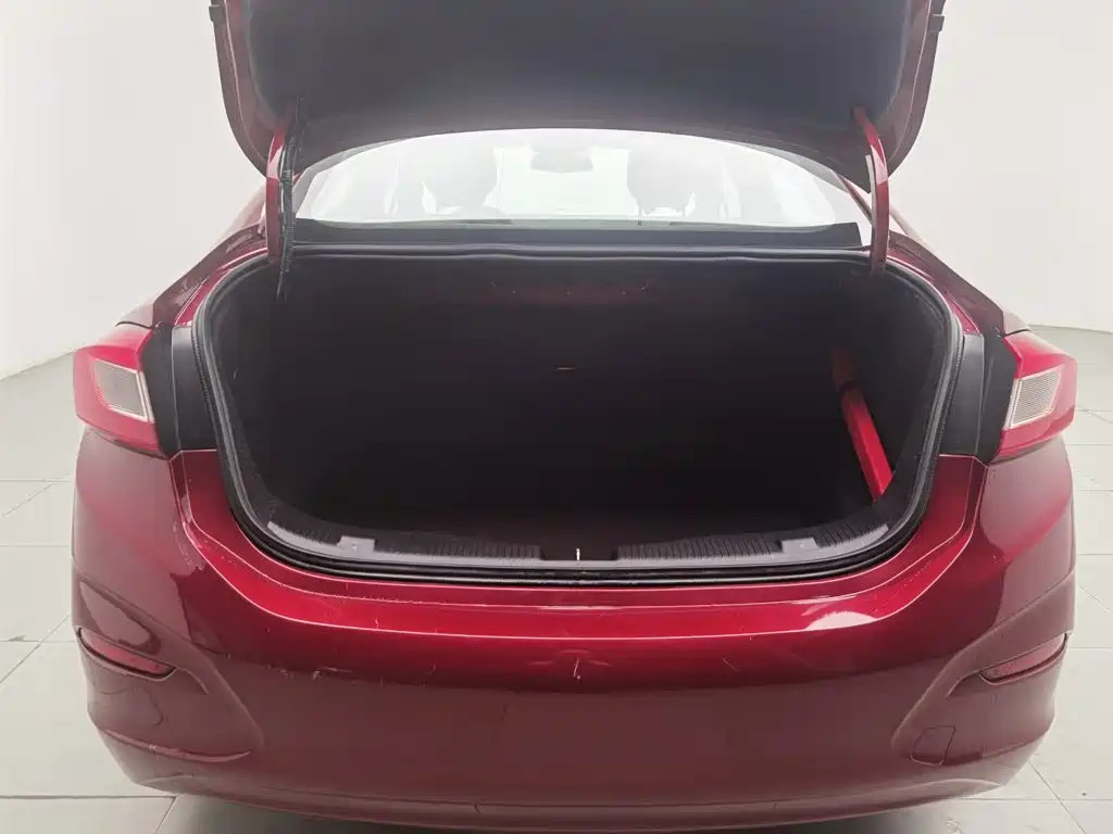 Chevrolet Cruze — миниатюра 16