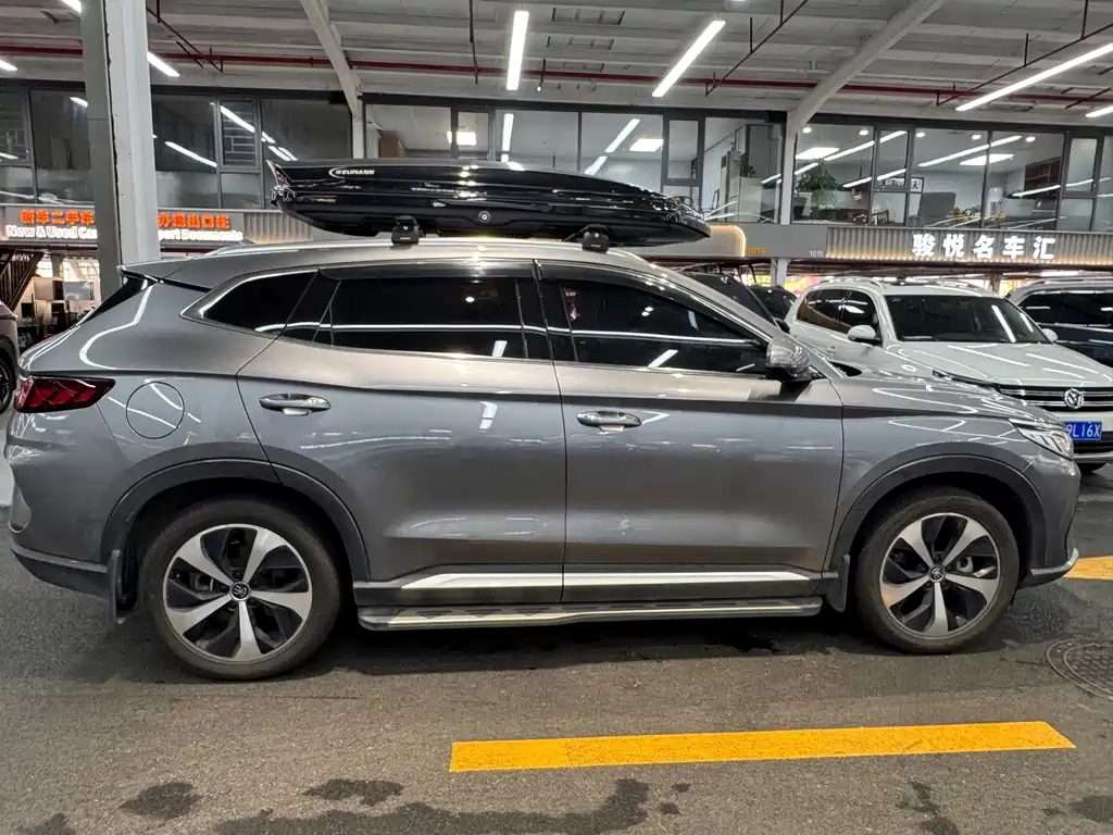 BYD PLUS New Energy — миниатюра 4